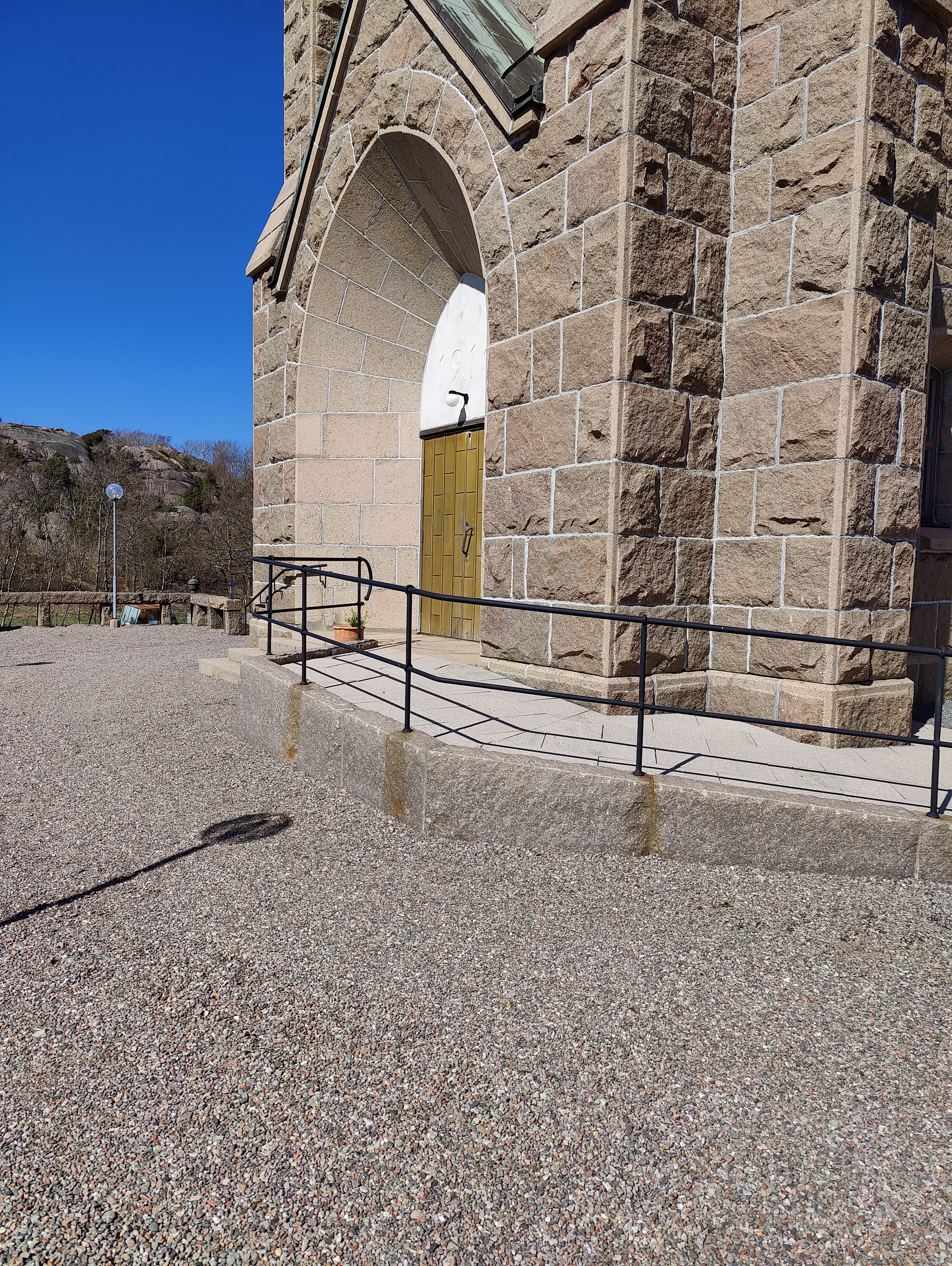 Handikappramp%20Svennby%20Kyrka%202.jpg